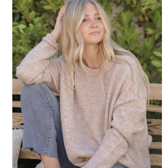 CJLA Elizabeth sweater size S - relaxed fit - Picture 7 of 7